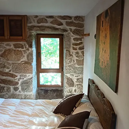 A Parrula, Mar, Rio Y Montana Nyaraló *